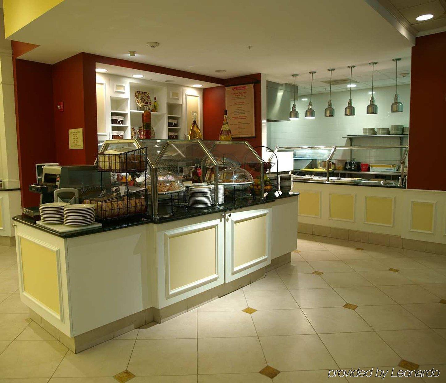 Hilton Garden Inn Myrtle Beach/Coastal Grand Mall Restaurace fotografie